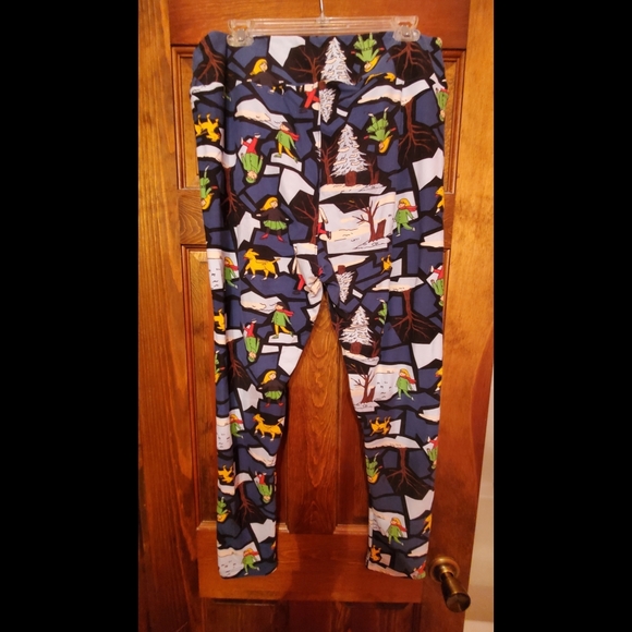 LuLaRoe Fleece Winter Fun Print Leggings - Picture 2 of 4